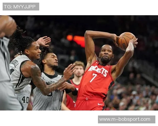 得州德比来袭马刺火箭同场竞技争夺胜利荣耀