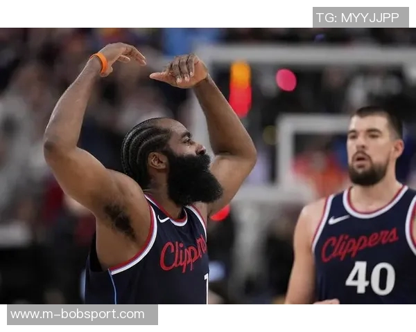 快船强势崛起小卡与哈登联手助球队取得11胜2负佳绩 快船强势崛起小卡与哈登联手助球队取得11胜2负佳绩